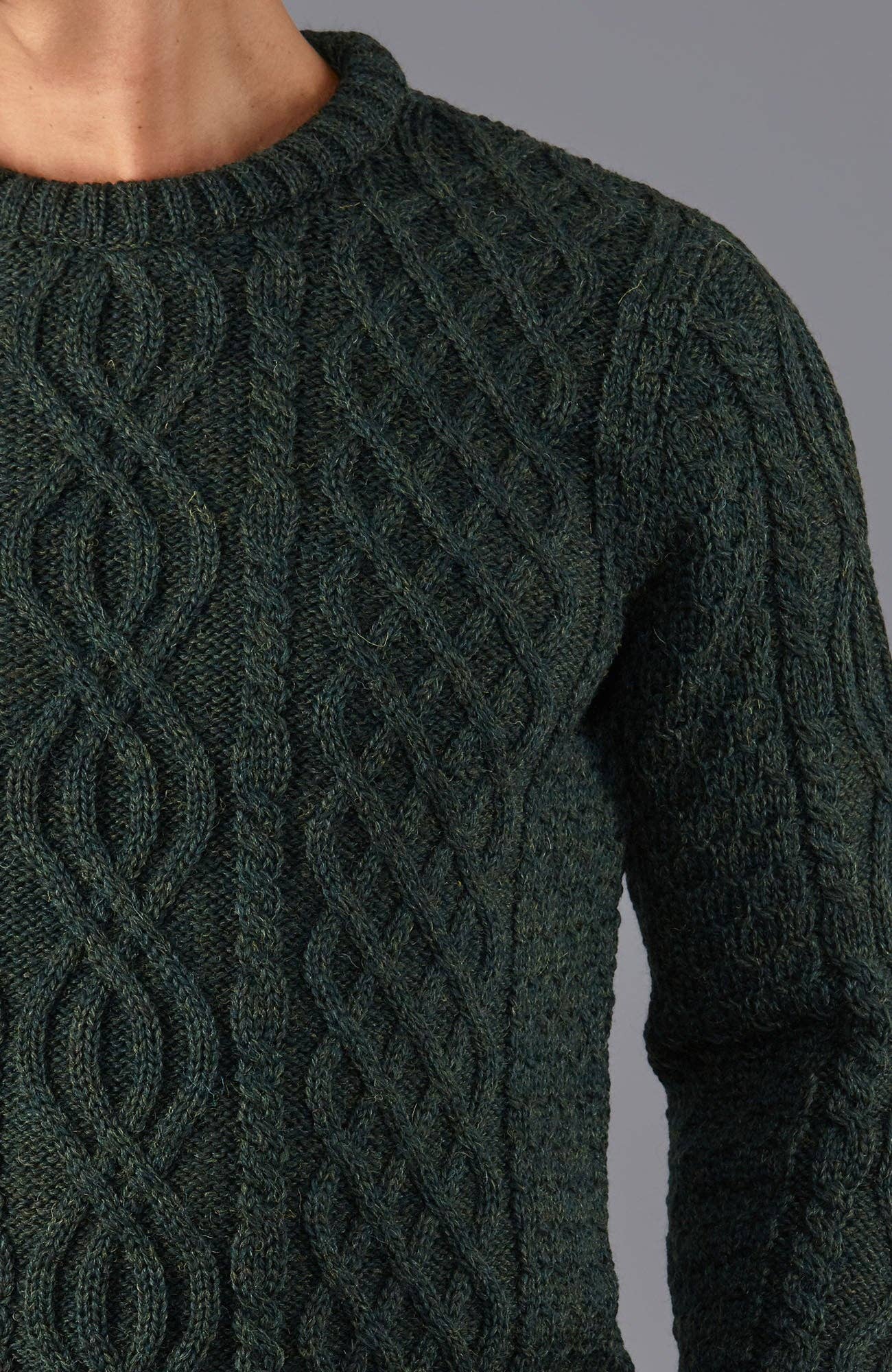 Maglione Jarvis Aran Cable da uomo in 100% lana britannica
