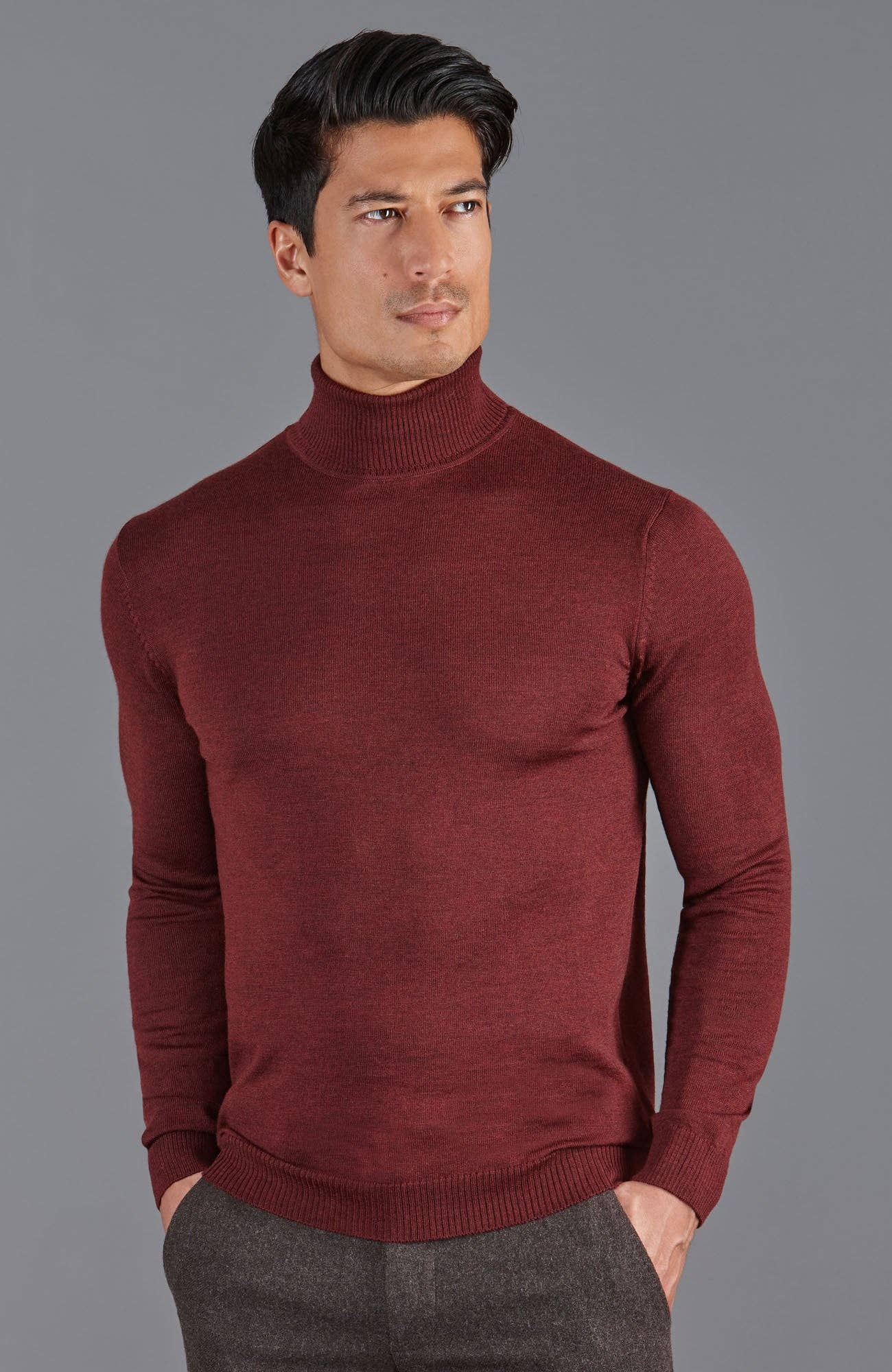 Maglione da uomo in lana merino extra fine con collo alto