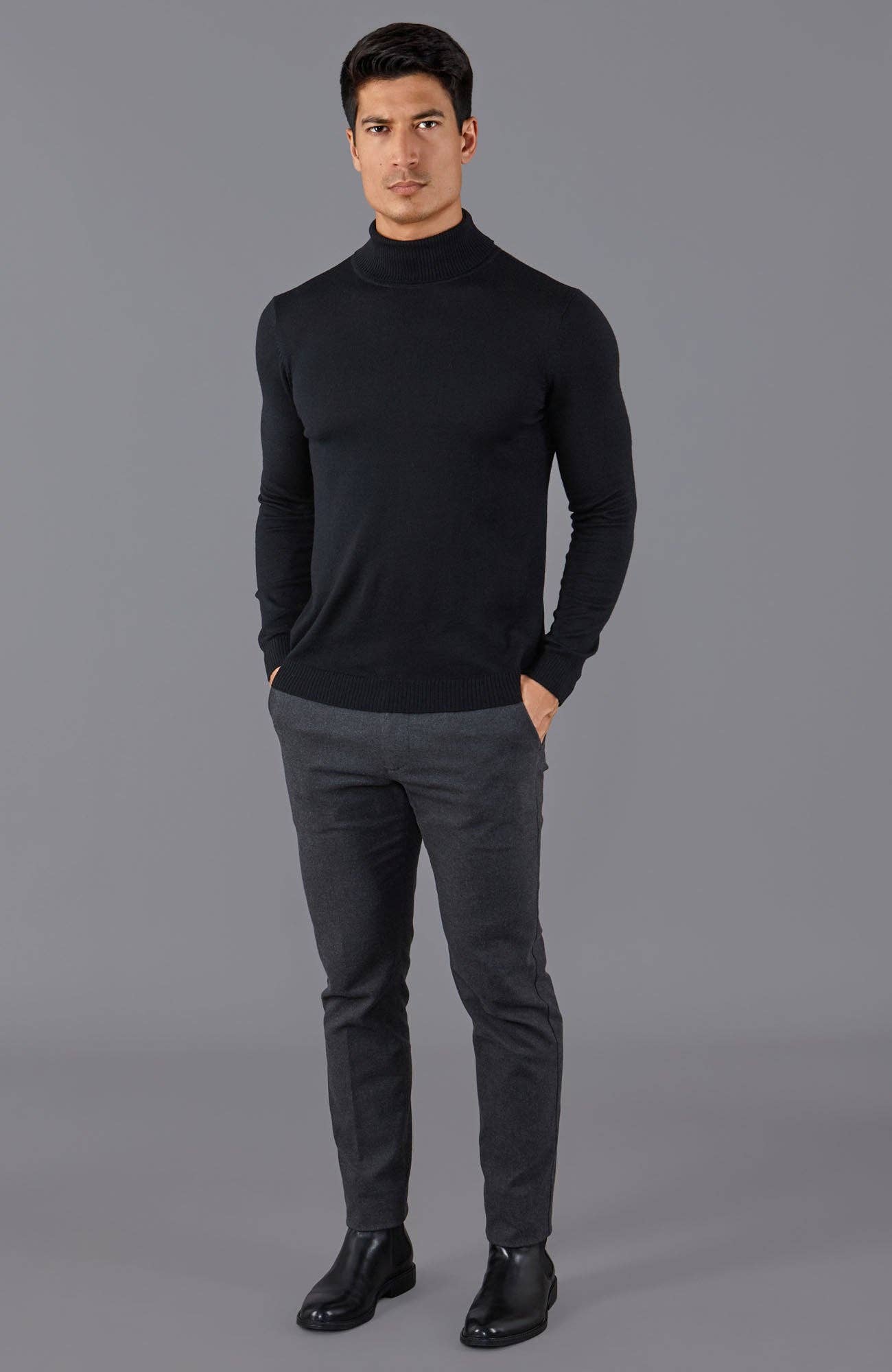 Maglione da uomo in lana merino extra fine con collo alto