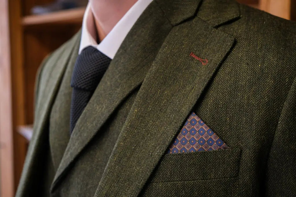 TAVERNY Chief - Completo uomo a tre pezzi tweed olive